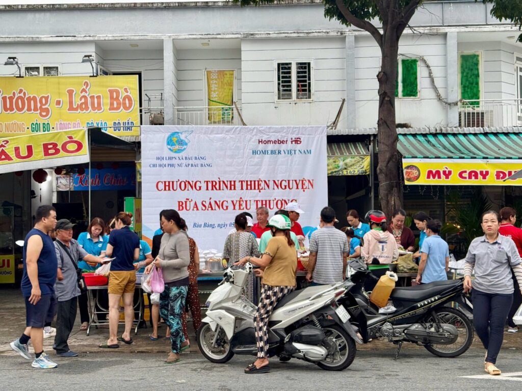 Chương trình thiện nguyện "Bữa sáng yêu thương"