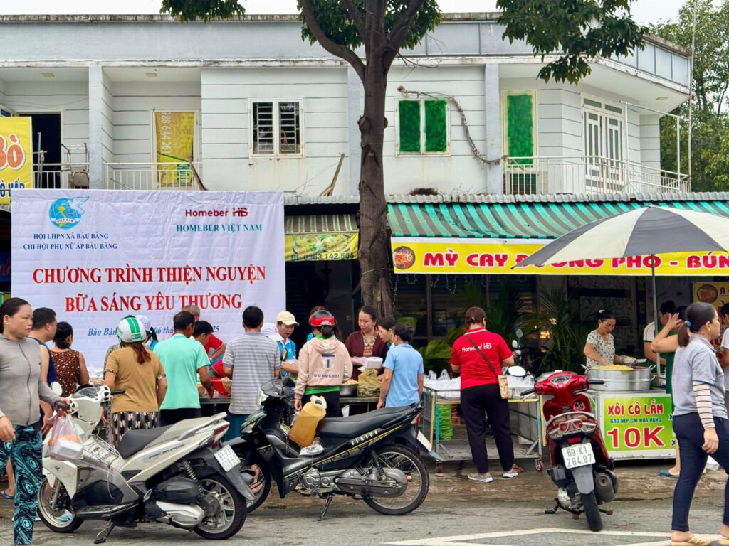 Chương trình thiện nguyện "Bữa sáng yêu thương"
